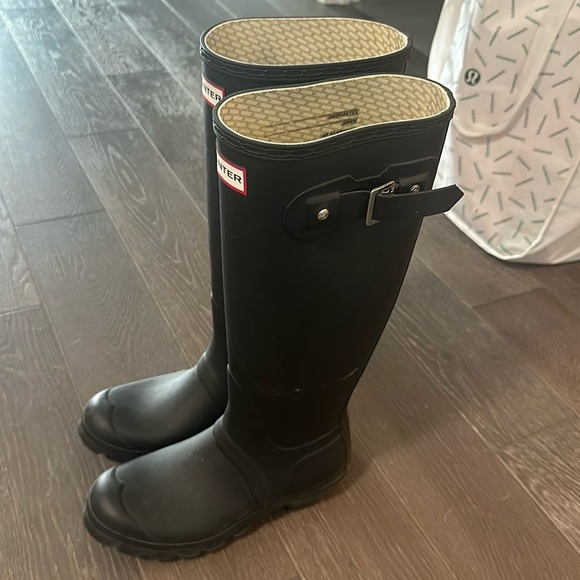 Black Hunter Boots - Picture 1 of 2